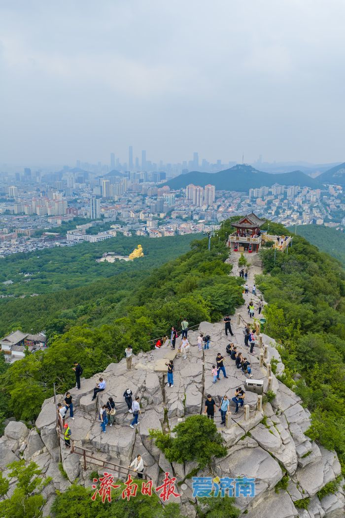 千佛山巅的“城市切片”