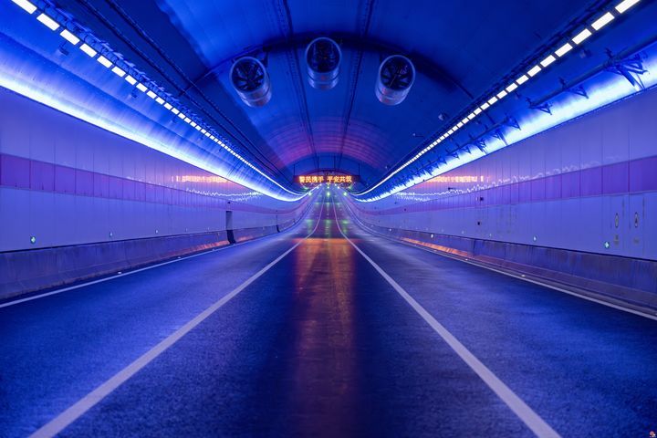 济南济泺路北延黄河隧道建成通车