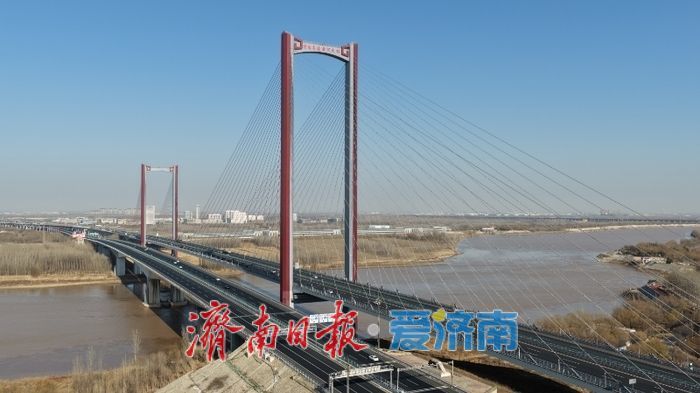 山东高速计划投入400亿元用于基础设施重点项目建设，确保济南至宁津等4个项目建成通车