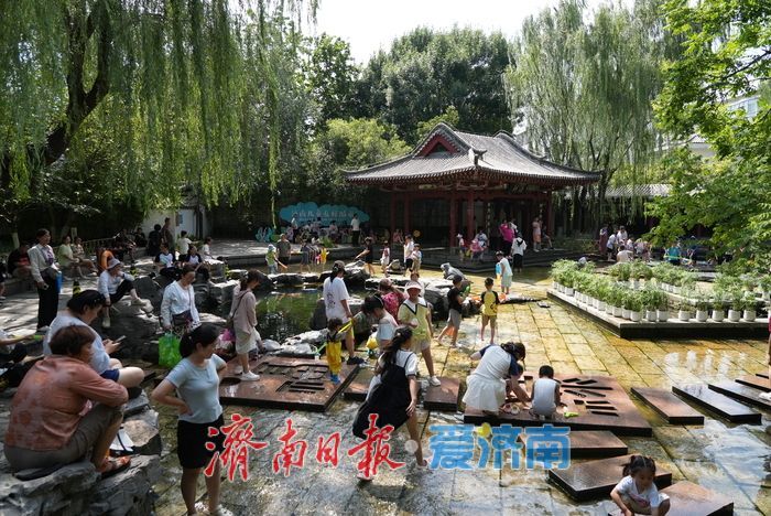 高温炙烤下的泉水“透心凉”