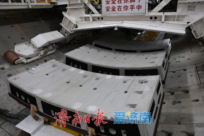 累计掘进1500米！记者带你穿黄！