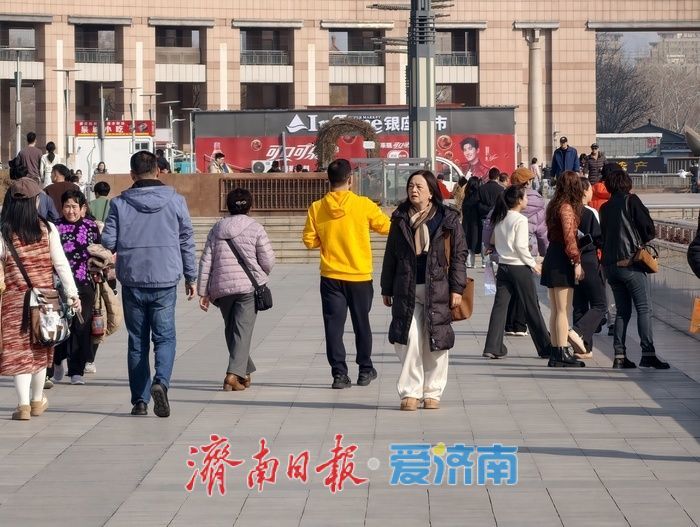 气温攀升暖意浓