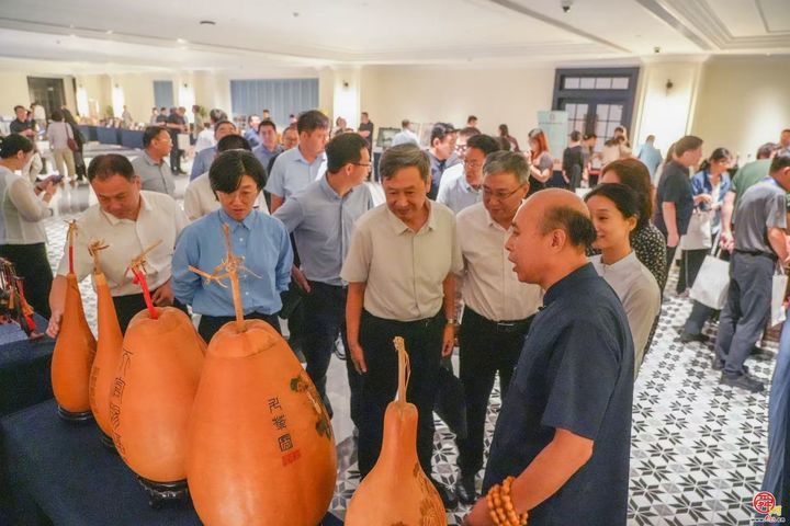职兴百县  章丘向新