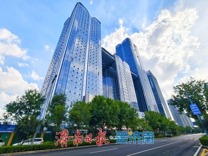 济南西部新地标显现 万融云城项目建设提速