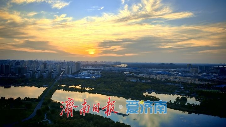 一年四季 泉在济南丨华山秋暮 落日熔金
