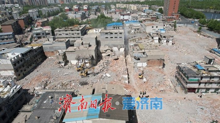 还乡店城中村改造按下“快进键”，村民自建房拆除进展显著