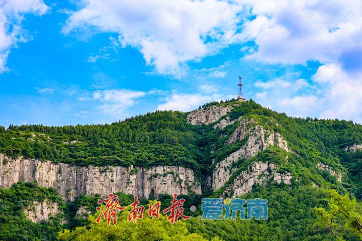 一年四季 泉在济南丨晴满泉城 佛慧山巅云絮绵软如画