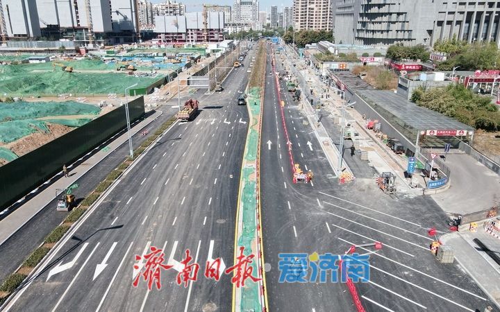 沥青摊铺、交通标识线就绪，济南泺邑路改造东侧路面临时放开非机动车通行
