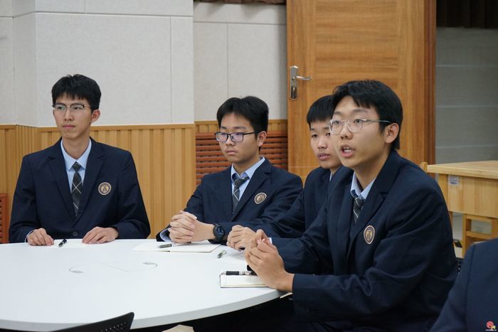 同根同文 异彩纷呈——济南大学城实验高级中学举办济港语文教学沙龙共探育人新路径