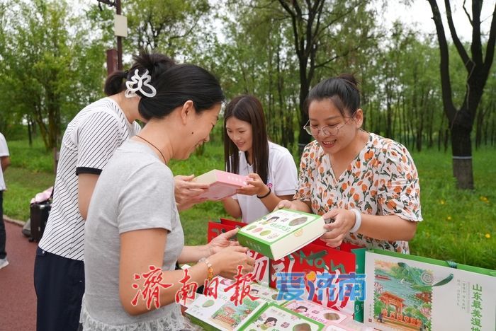 袈裟泉涌千年韵！2025济南国际泉水节“泉炬”传递活动走进长清区