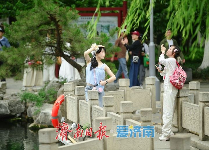 一年四季 泉在济南丨初夏凉爽天，寻幽龙潭畔