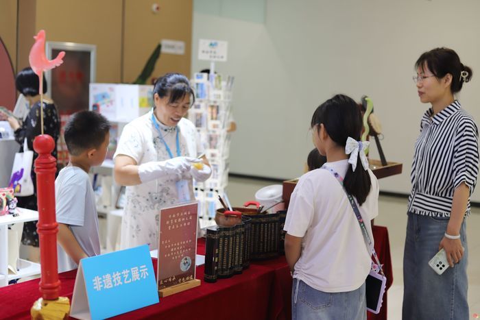 济南市科技馆：科普嘉年华助力童乐缤纷暑期