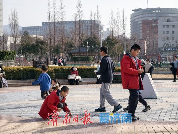 气温攀升暖意浓