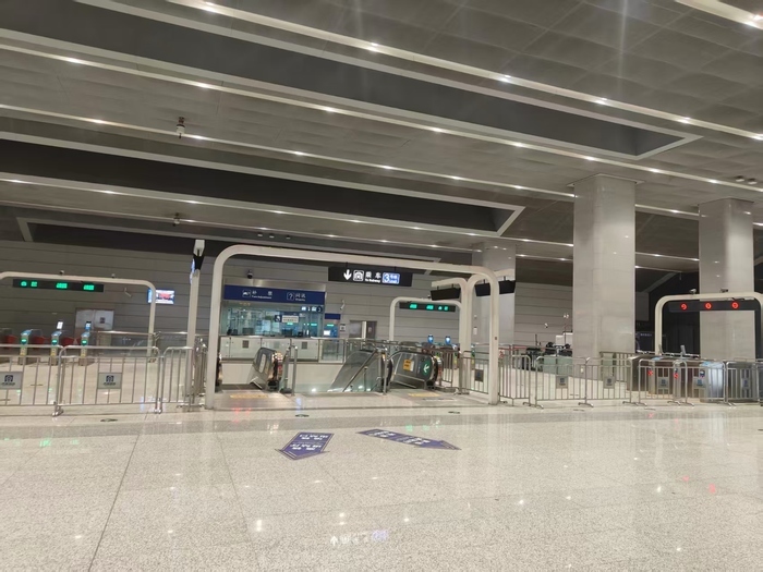 济南东站地铁、高铁无缝衔接，记者实地体验换乘：全程仅需3分钟