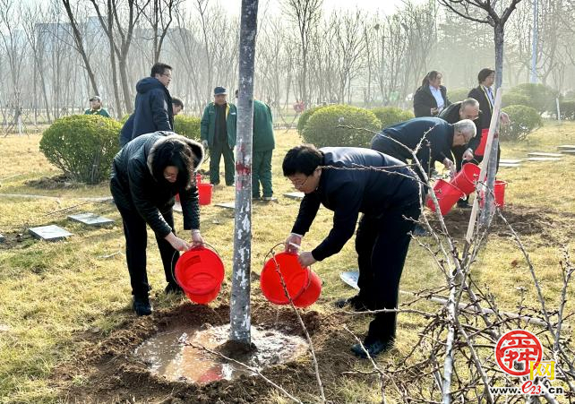 济南工程职院开展“匠心植绿，筑美校园”植树节主题活动