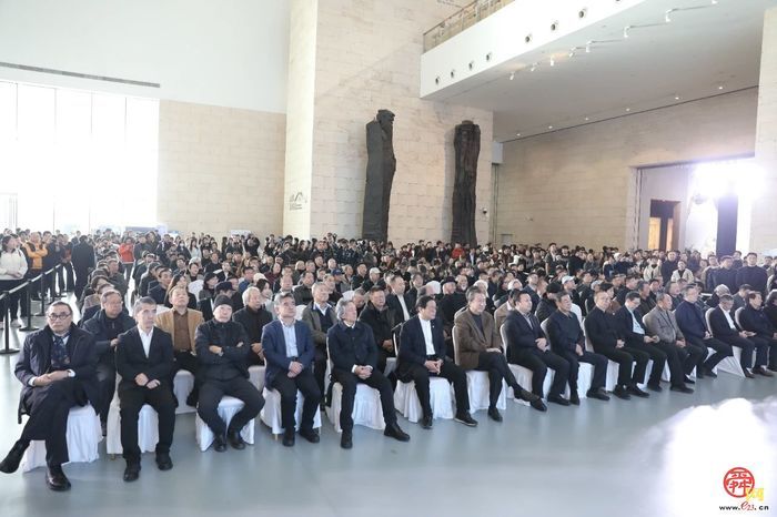 500余幅精品画作集中展出！“与物为春——刘万鸣艺术展”在山东美术馆开幕