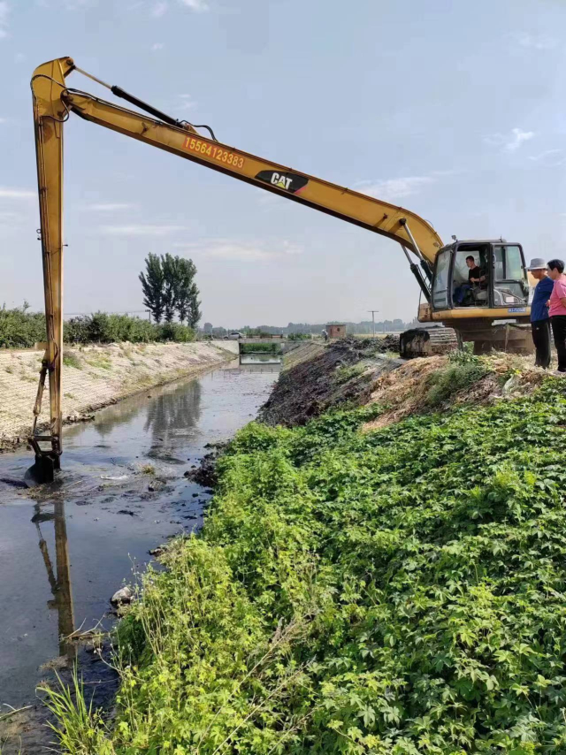 出动1900余人，济南各级水务部门进行雨后河道“大扫除”