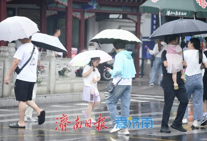 高温暂退，夏雨绵绵送清爽