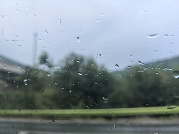 昨夜秋雨赴约，今晨济南大部分地区有分散性降雨