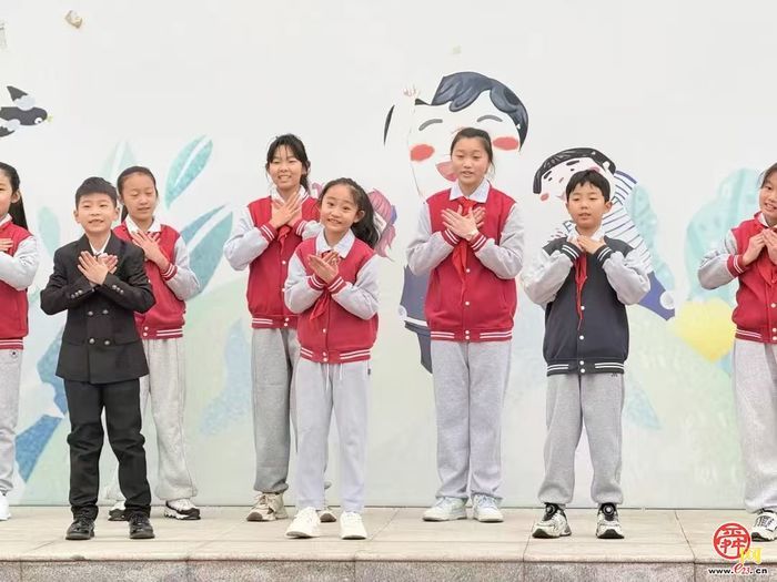 你好，火星！你好，童年！济南市市中区泉泽小学趣味性开学第一课！