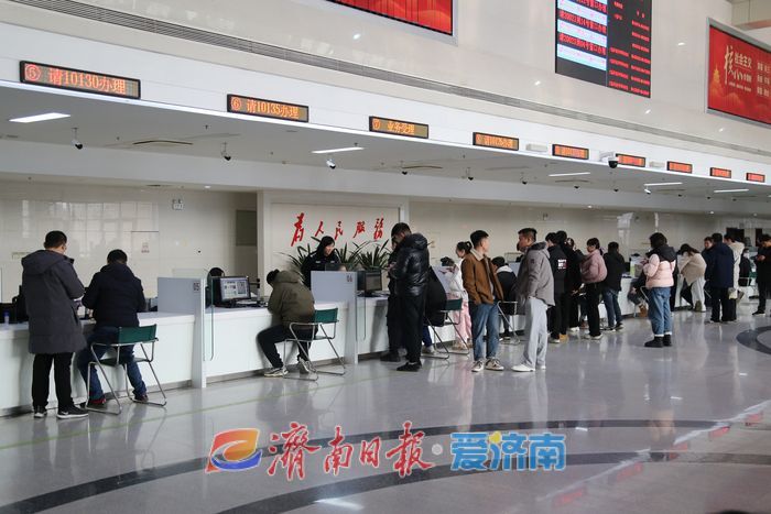 四天挂牌近1.6万辆！济南交警：元旦节后业务高峰正有序消减，建议错峰办理