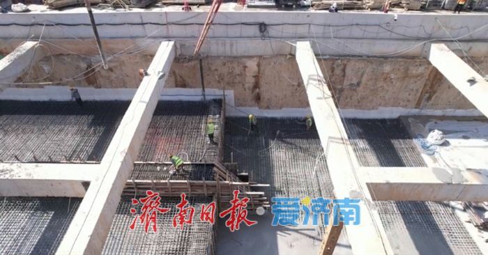 轨道交通4号线八一立交桥站主体结构封顶，全线主体结构施工全部完成