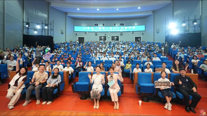 山东省“国学小名士”专家讲堂在济南开讲  杨雨教授引领青少年读懂经典与成长