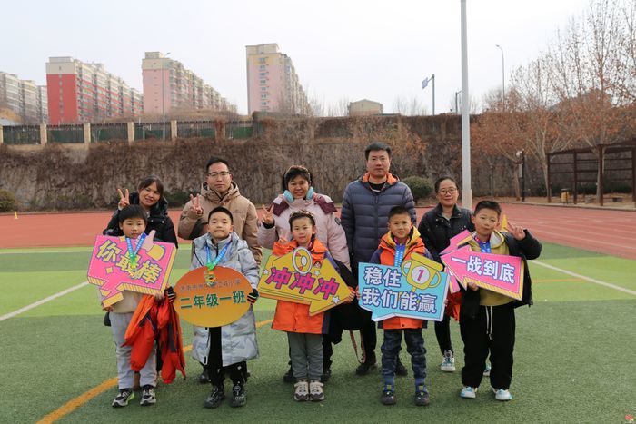 校家社协同护航！市中区760组家庭暖心开跑