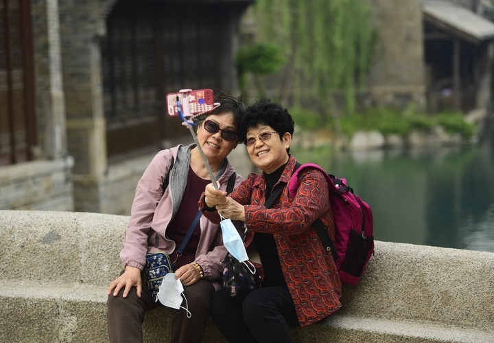 畅游明水古城，沉醉不知归路