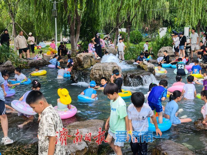 一年四季 泉在济南丨清泉潺潺引客来