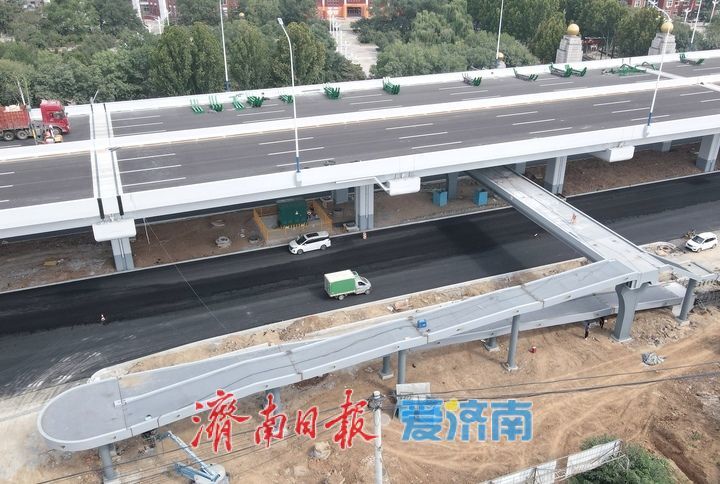 项目强省会｜隔音声屏障、交通标识牌陆续安装，济南工业北路快速路东延全速冲刺10月通车