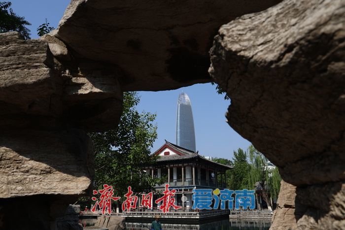 气温攀升迎初夏 五龙潭成泉城避暑纳凉好去处