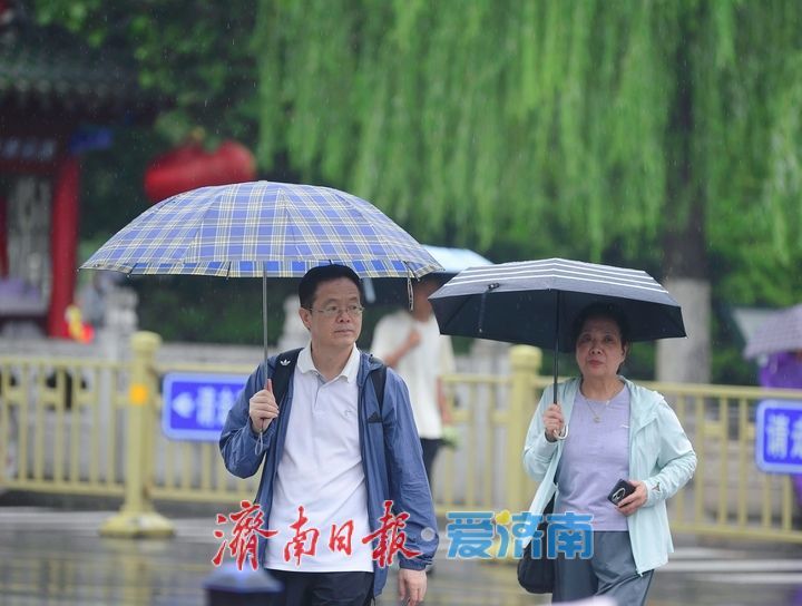 高温暂退，夏雨绵绵送清爽