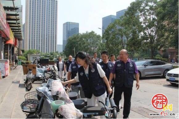 七年的“热线”不老的“天团”