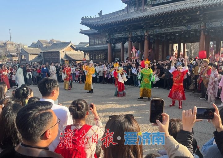 “泉”在济南过大年丨赏泉品韵寻年味 明水古城春意浓