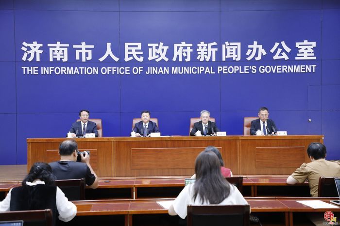 济南中央商务区累计建成商业商务载体330万平方米，80个重点项目加快建设