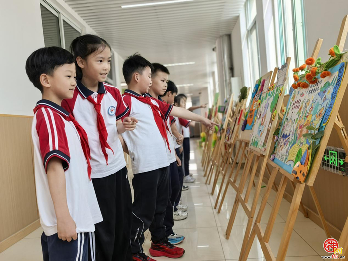书香润心 阅见成长——济南市槐荫区粼湖居小学开展读书月主题活动