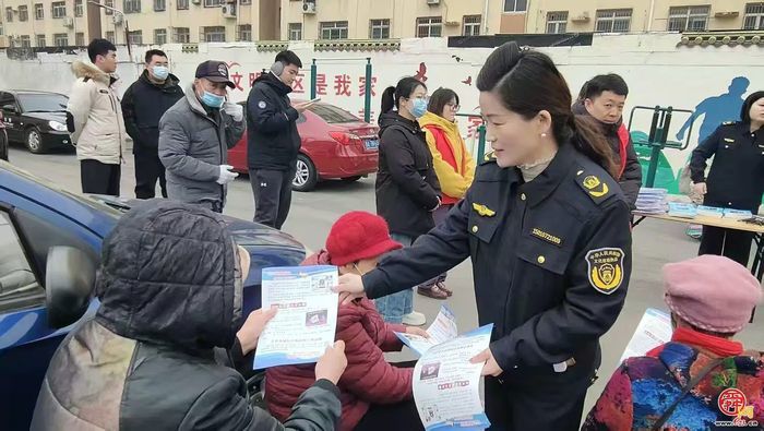 济南市章丘区文化市场综合行政执法大队“扫黄打非”进社区 共筑和谐家园梦