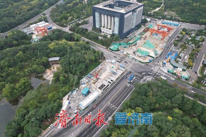 济南轨道交通7号线龙奥大厦站建设稳步推进 打造地下三层岛式站台车站典范