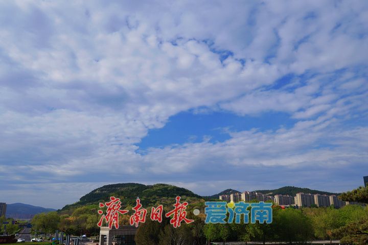 一年四季 泉在济南丨泉城蓝刷屏 满目皆清新