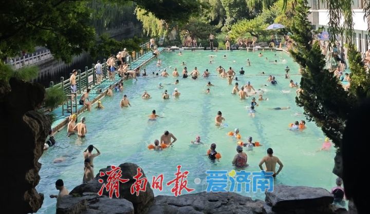 趵眼｜“双节同台”，是独属于济南的夏日叙事