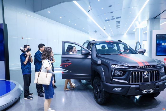 每5分钟就能诞生一辆重型卡车 在这里见证“重汽速度”