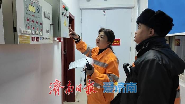 济南站夜幕下的守护者：喜欢“欺负”年轻人的“迷糊”工长