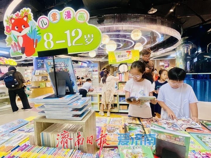 夏日书香浓，暑期阅读乐趣多