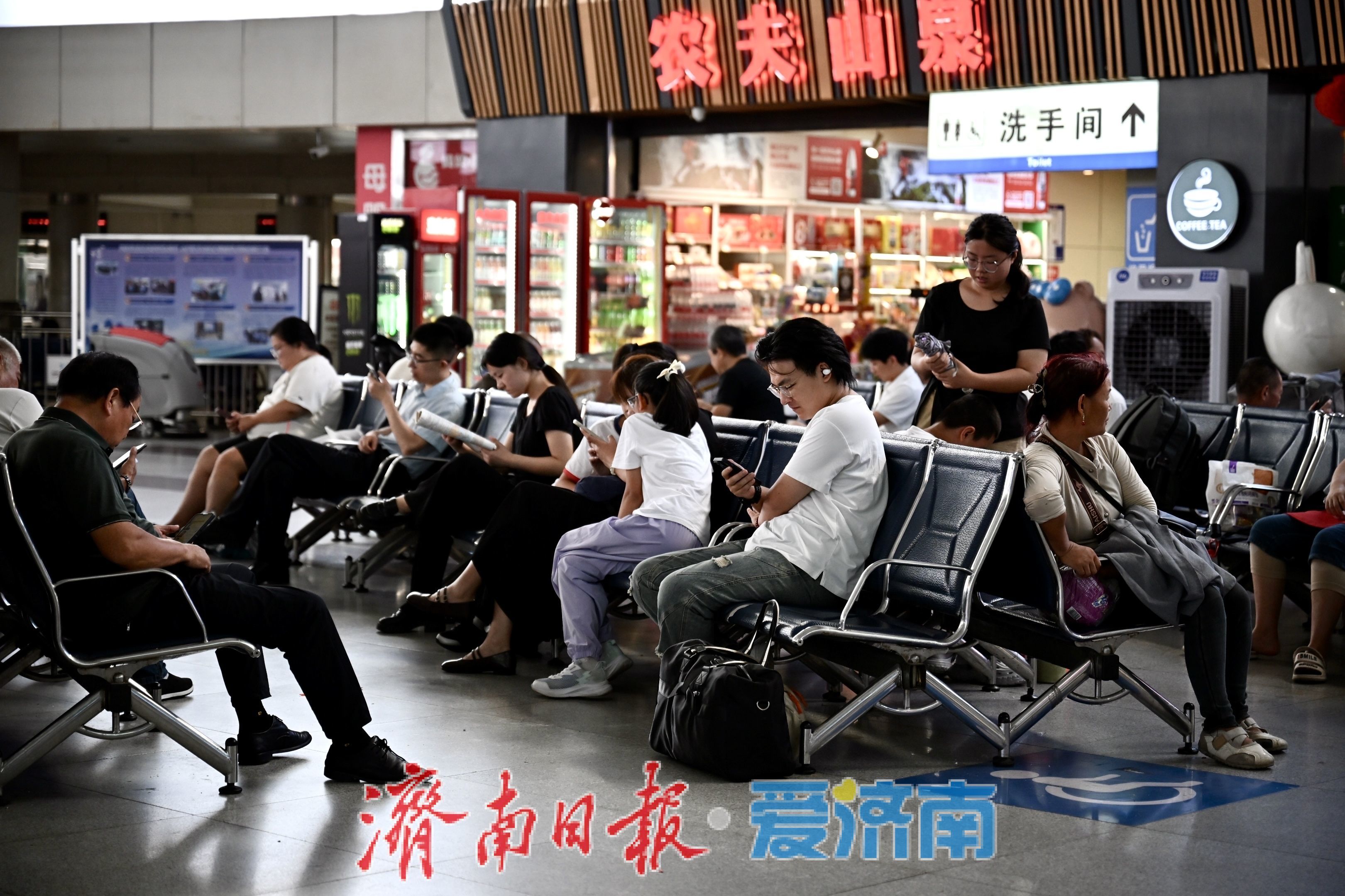 暑运客流持续攀升 济南长途汽车总站全力护航市民出行