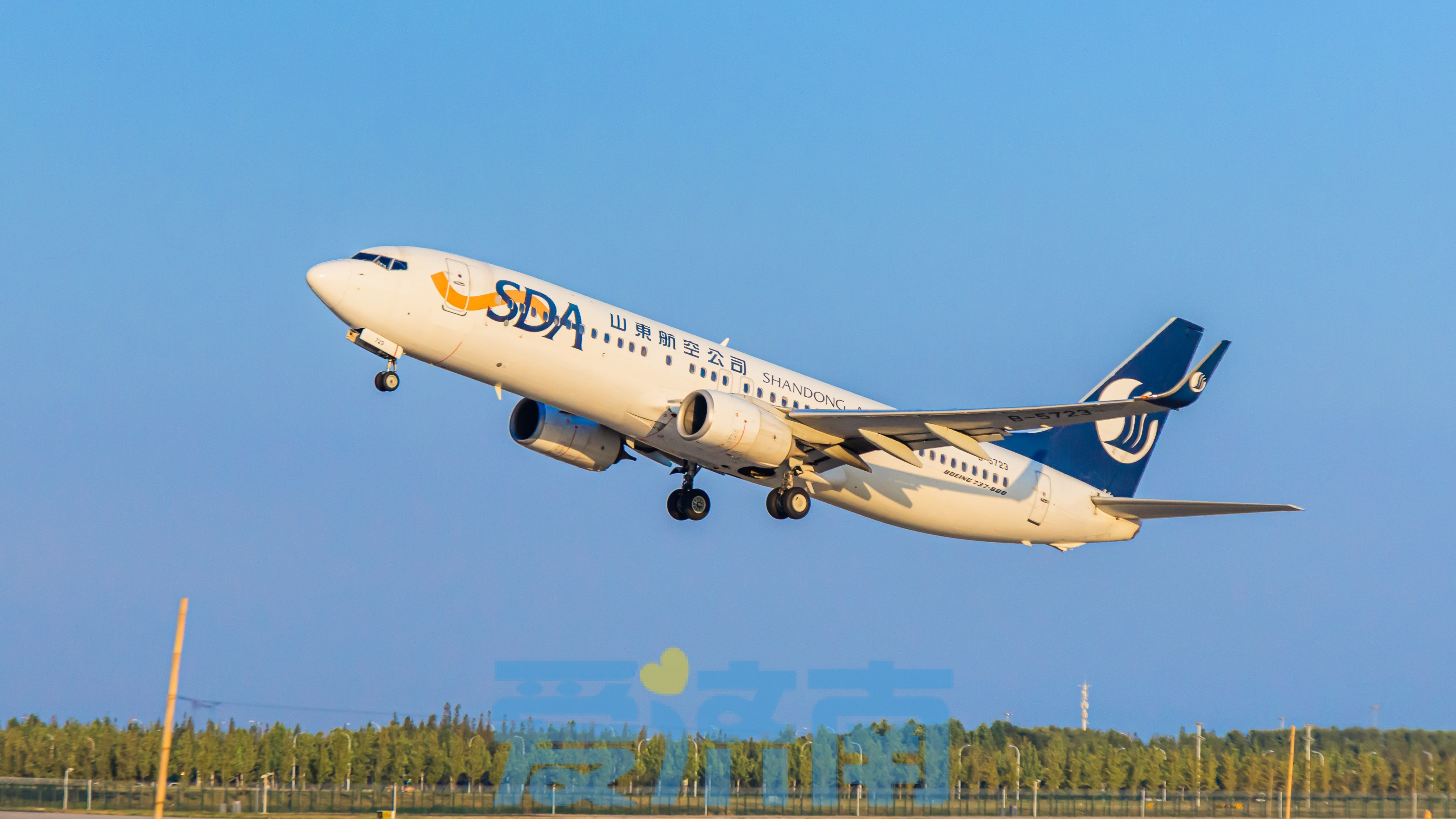 山航春运预计执行2.6万班次 新增、加密热门航线63条