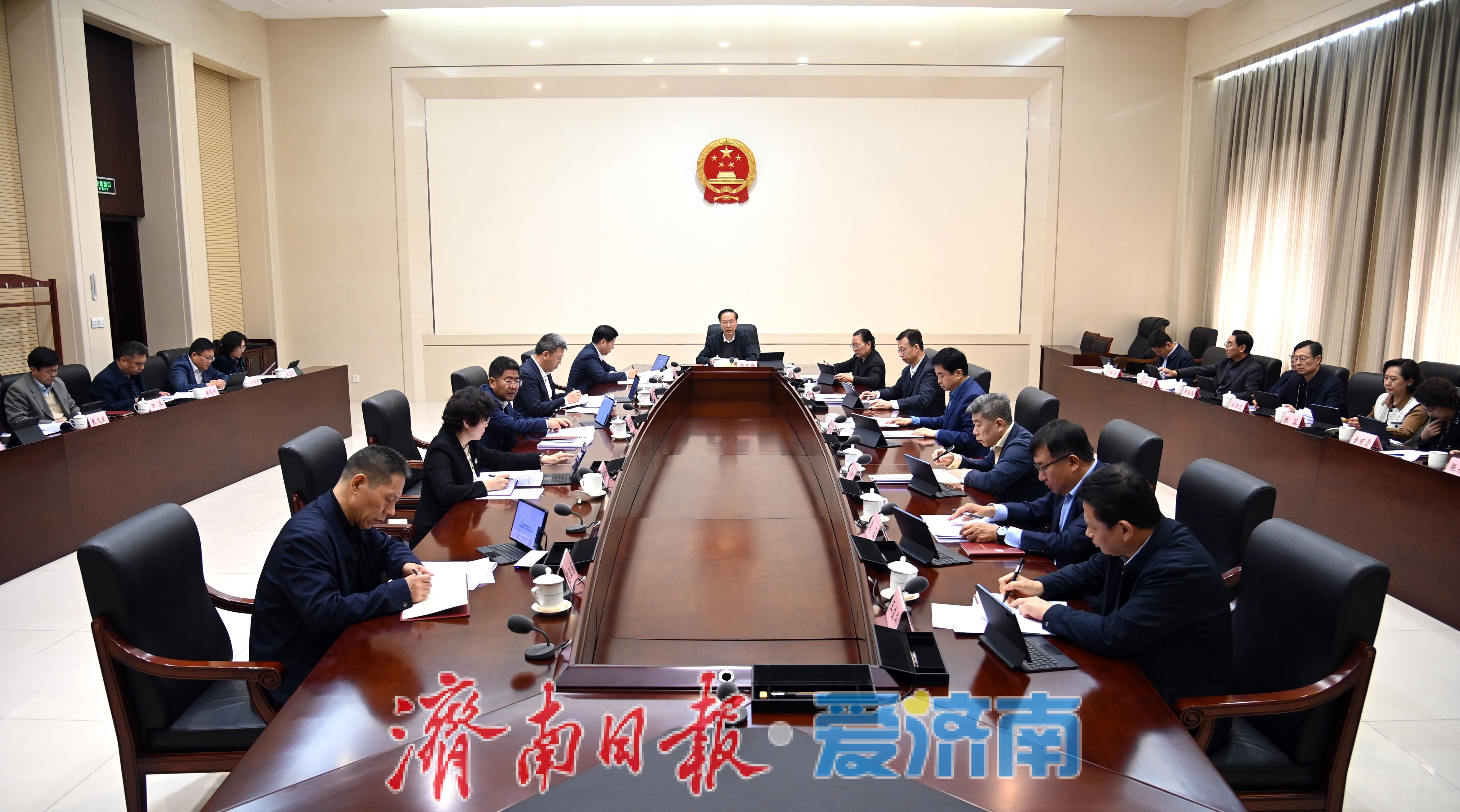 市人大常委会党组召开扩大会议 学习贯彻习近平总书记重要讲话精神和十四届全国人大四次会议精神