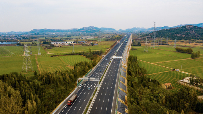济菏高速12月20日“新妆”亮相