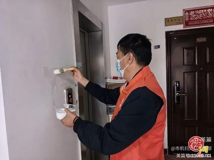 济南市机械化清扫大队走进梦世界社区开展环境整治志愿服务