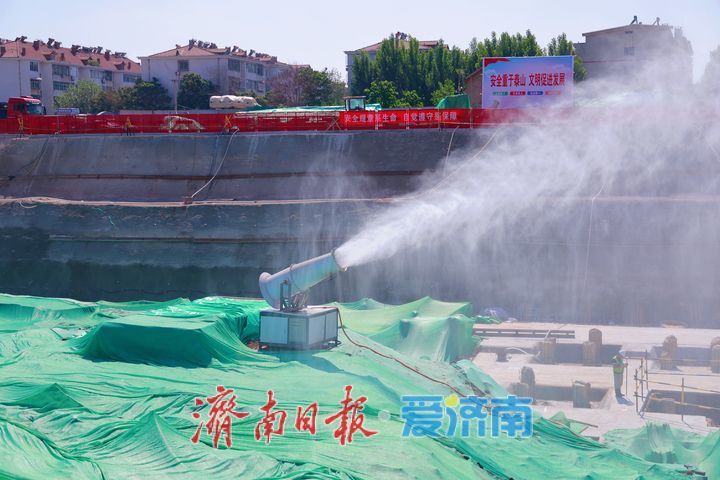 民生项目建设提速 扬尘管控常抓不懈